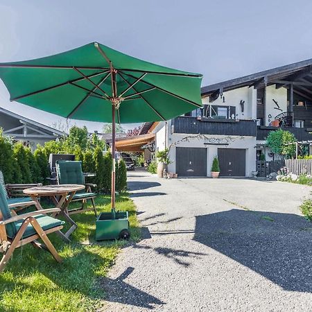 Zwischen Chiemsee Und Bergen Ug Bernau am Chiemsee Kültér fotó