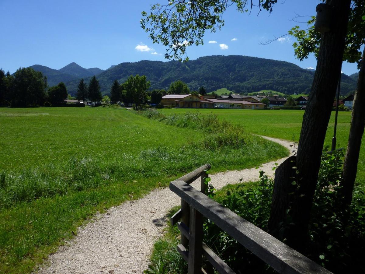 Zwischen Chiemsee Und Bergen Ug Bernau am Chiemsee Kültér fotó